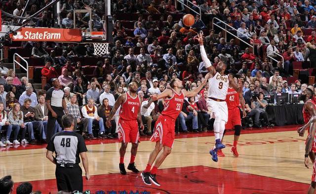 奖杯与长赢 奖杯与长赢